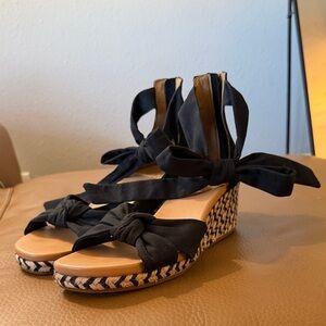 UGG Women's Yarrow Espadrille Wedge Sandal In Black